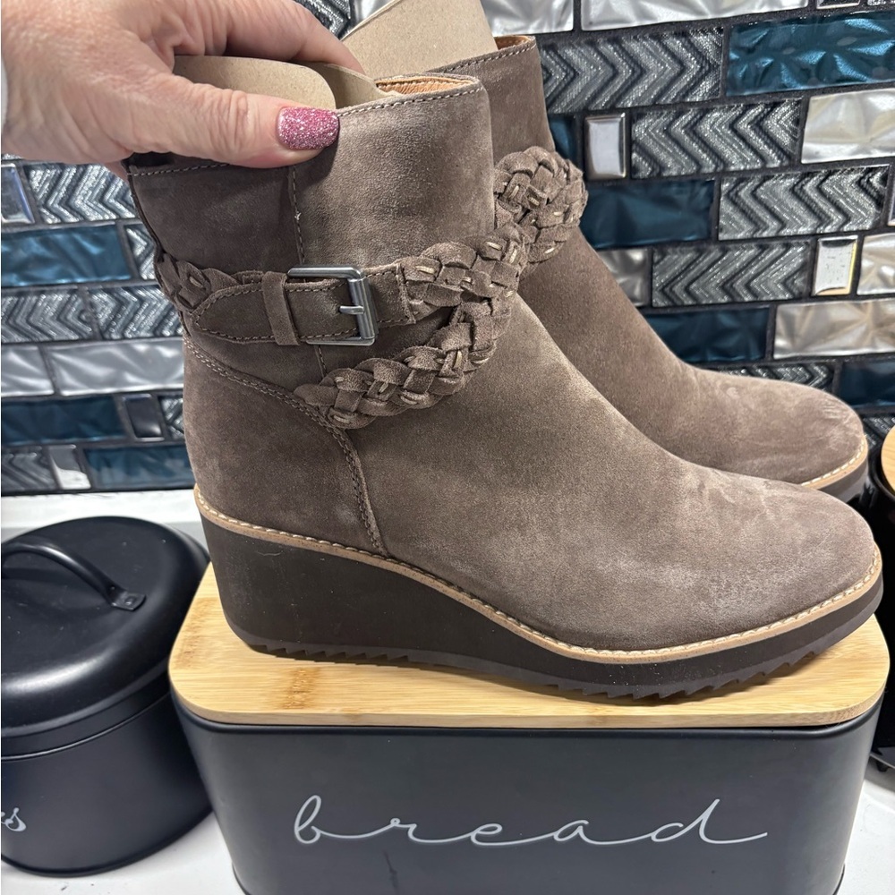 Earth Brown Suede Wedge Boots